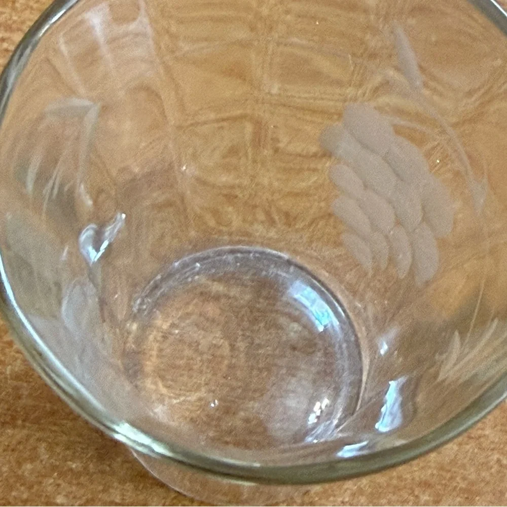 Vintage 2.25‎ ounce etched grapes clear shot glass